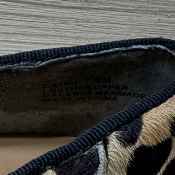 Me Too Cairo Slip-on Cow Fur Leather Loafers Shoes ~ Size 7.5M - Picture 9 of 9